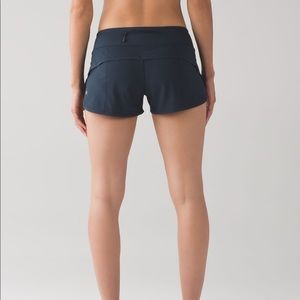 Lululemon Speed Short 2.5 4-way stretch navy teal